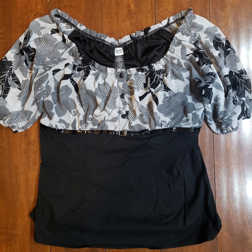 Studio 1940 Top